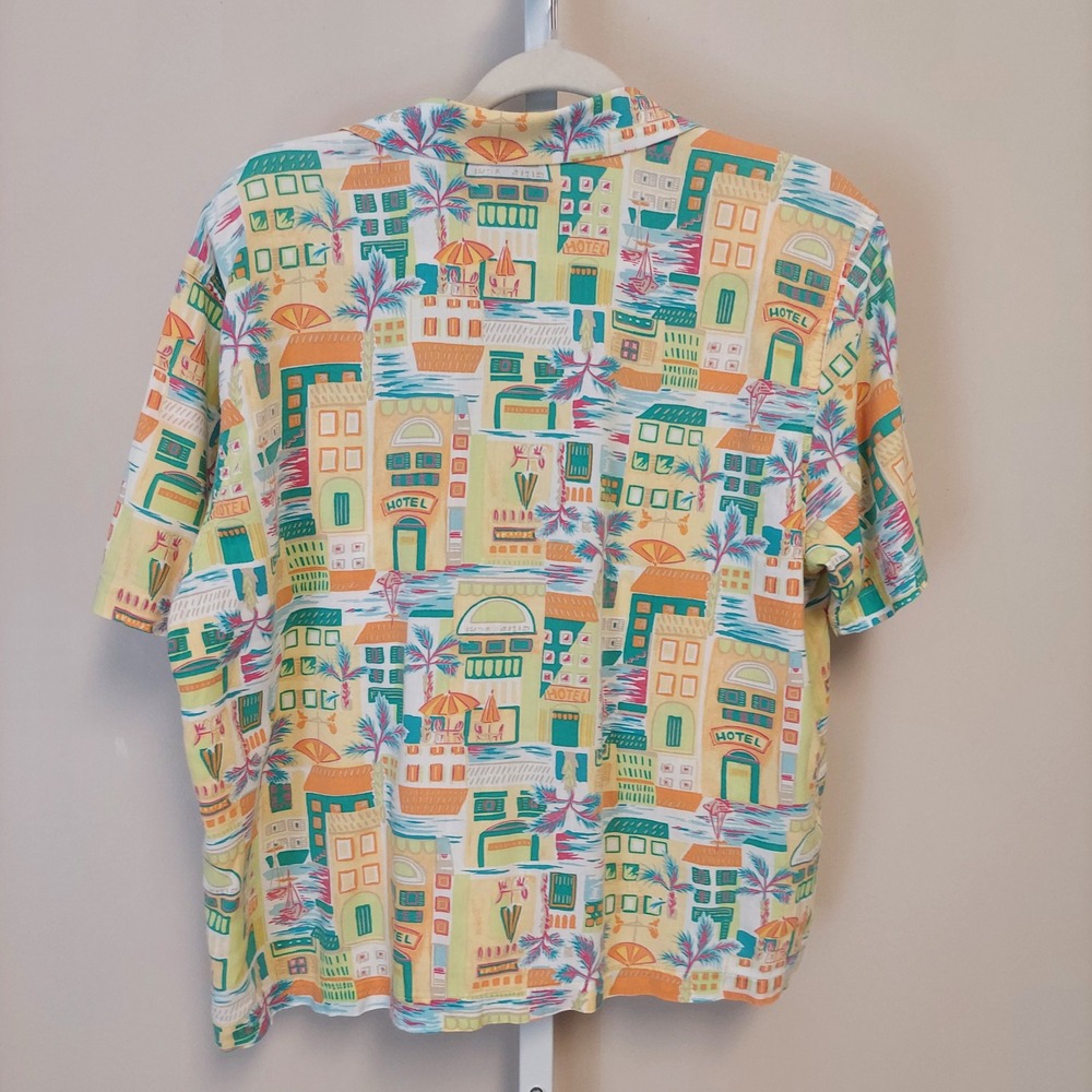 Womens Short Sleeve Button Up Shirt Coastal Hotel Tropical Print L Beach Cruise - Picture 5 of 5